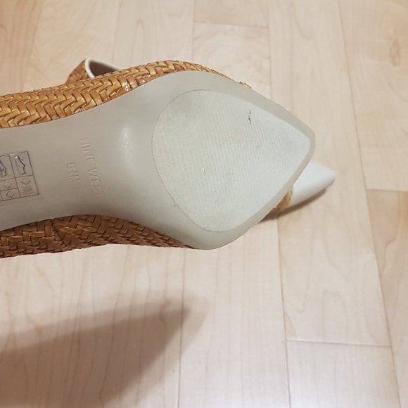 Nine West Gracefulo Women's Beige Tan Basket Weave Heels Pumps Size 6.5 M New - Picture 3 of 6